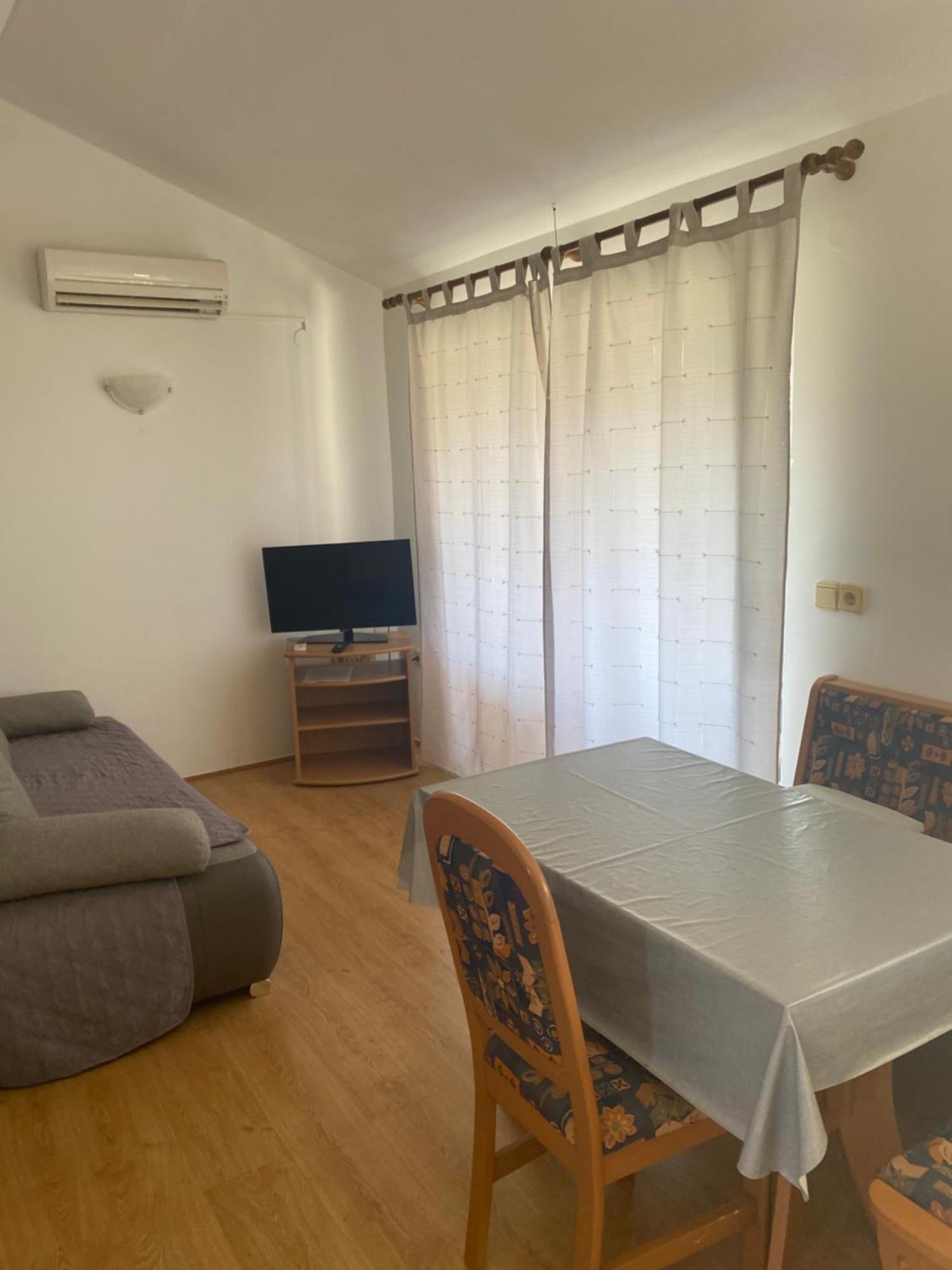Apartments Nautica Barbat na Rabu エクステリア 写真